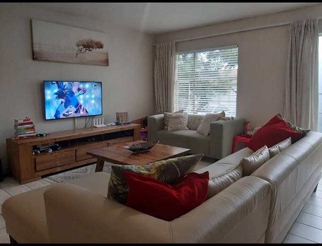 3 BEDROOM APARTMENT FOR SALE IN VORNA VALLEY